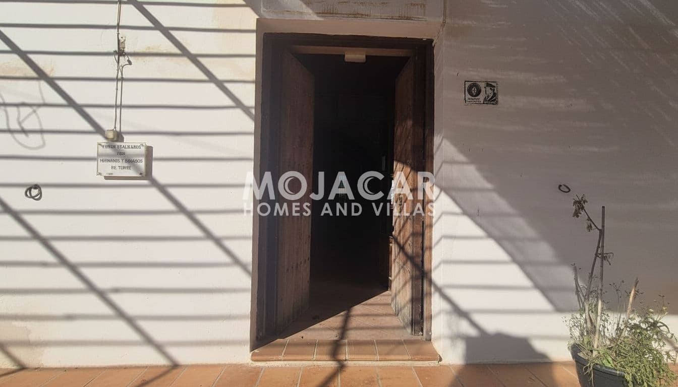 9 Zimmer Pension zu verkaufen in Mojacar mit Garage - 949.000 € (Ref: 9950447)