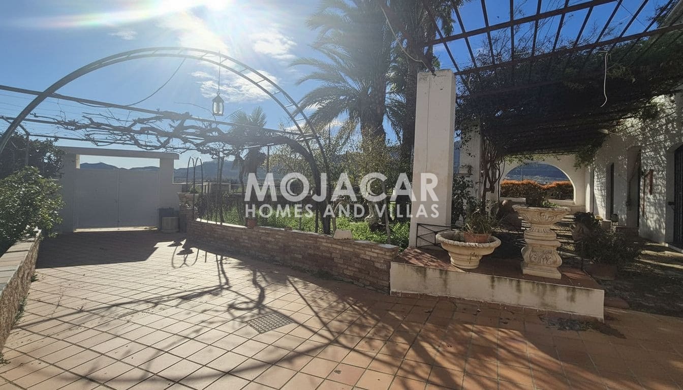 9 Zimmer Pension zu verkaufen in Mojacar mit Garage - 949.000 € (Ref: 9950447)
