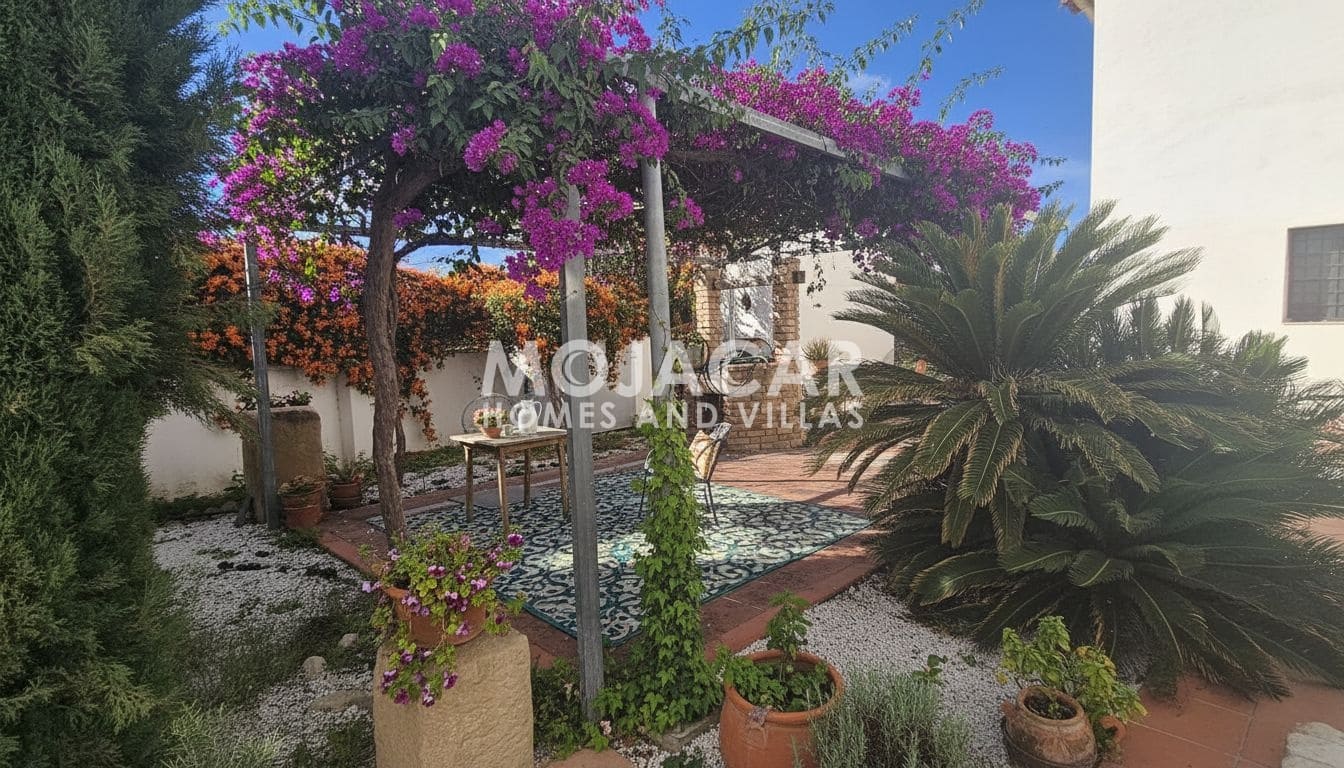 9 Zimmer Pension zu verkaufen in Mojacar mit Garage - 949.000 € (Ref: 9950447)