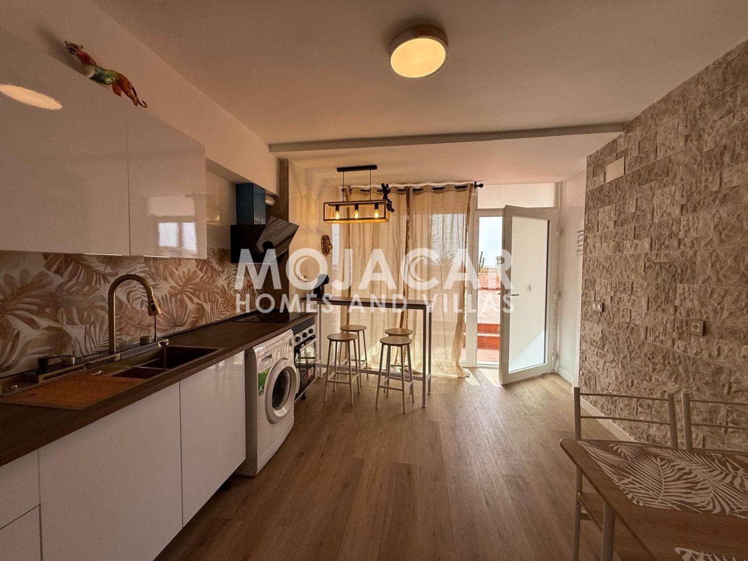 1 bedroom Beach Apartment for sale in Mojacar with garage - € 185,000 (Ref: 9964397)