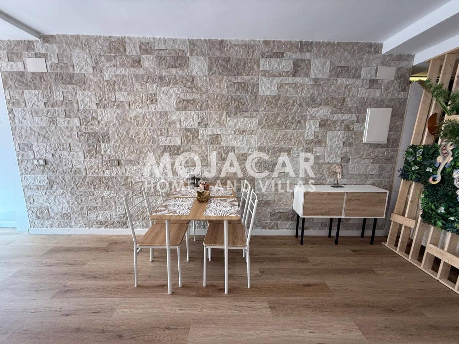 1 bedroom Beach Apartment for sale in Mojacar with garage - € 185,000 (Ref: 9964397)