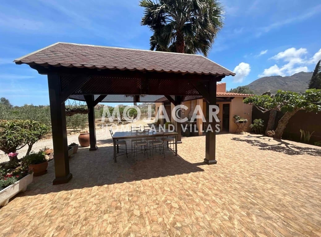 3 soveværelse Villa til salg i Mojacar med swimmingpool garage - € 398.000 (Ref: 9972229)