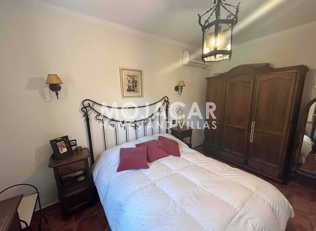 3 soveværelse Villa til salg i Mojacar med swimmingpool garage - € 398.000 (Ref: 9972229)