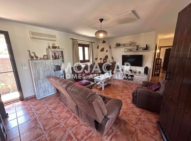 3 soverom Villa til salgs i Mojácar med svømmebasseng garasje - € 398 000 (Ref: 9972229)