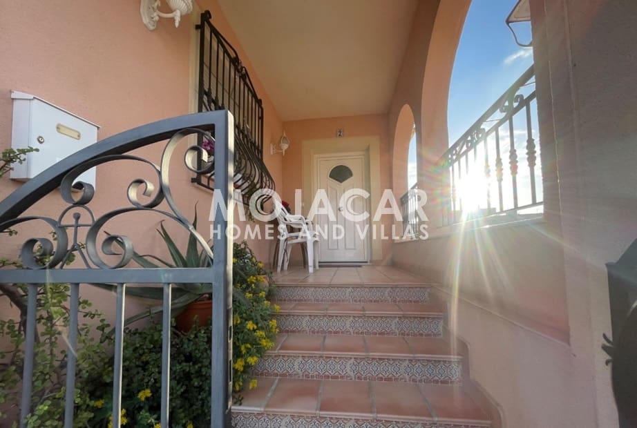 5 bedroom Townhouse for sale in Turre with garage - € 250,000 (Ref: 9972232)