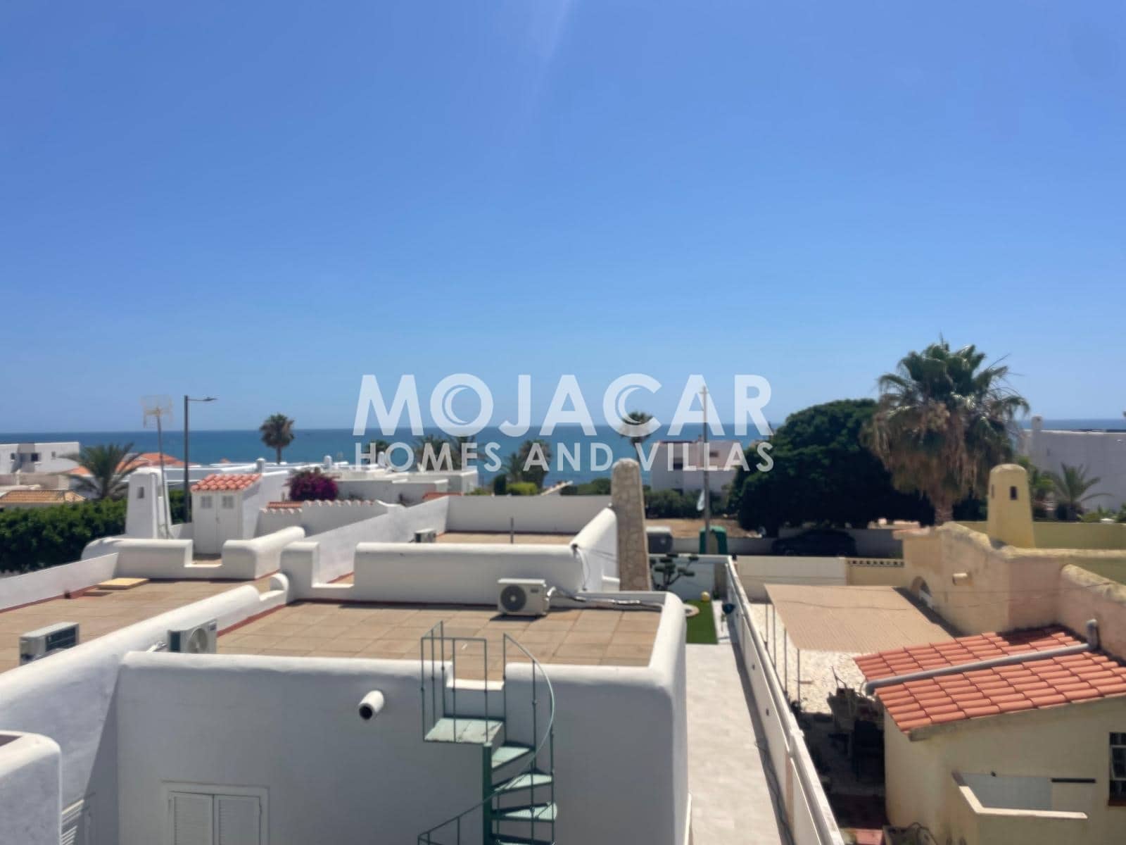 4 bedroom Villa for sale in Mojacar with pool garage - € 690,000 (Ref: 9973679)
