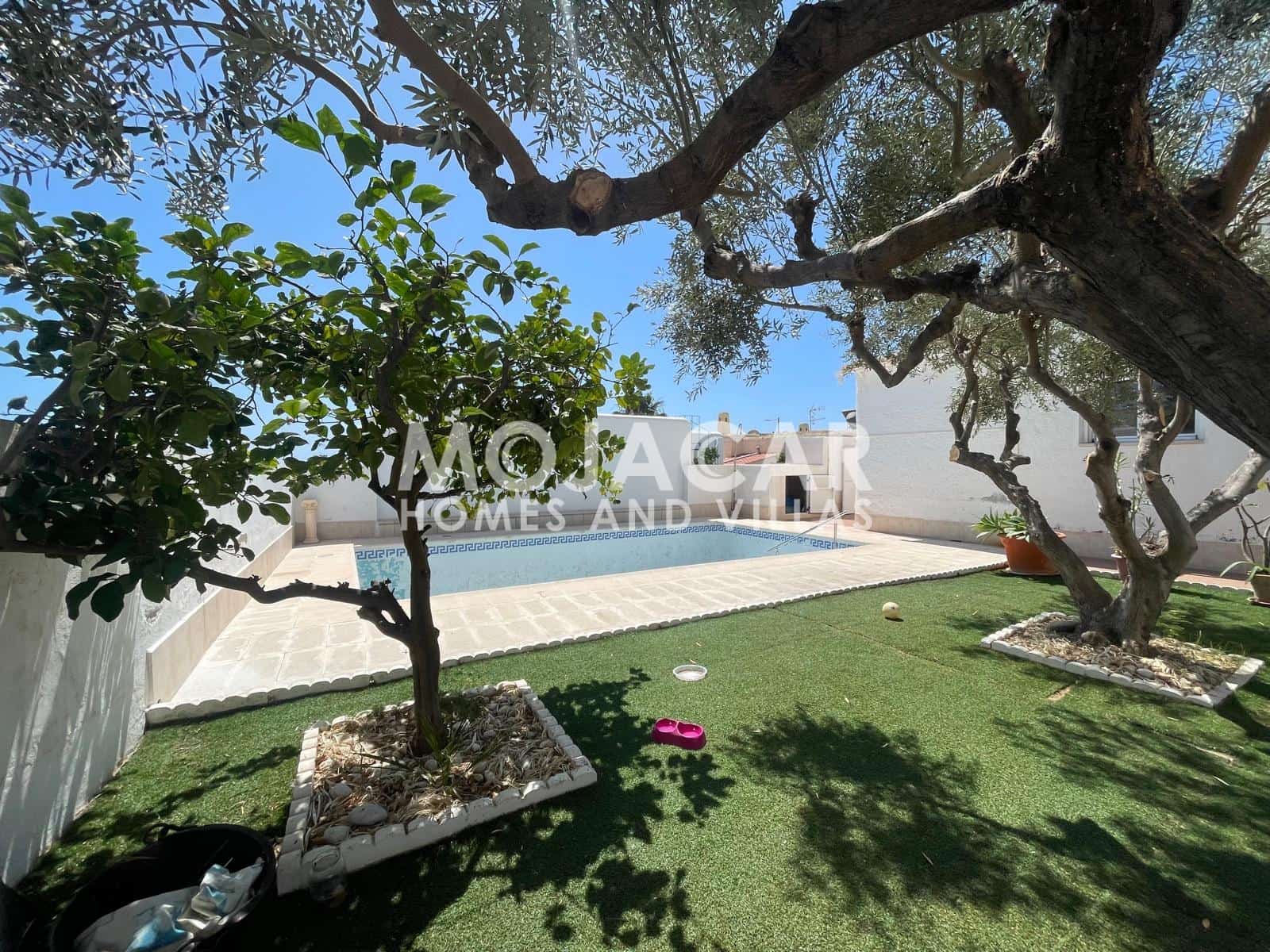 4 bedroom Villa for sale in Mojacar with pool garage - € 690,000 (Ref: 9973679)