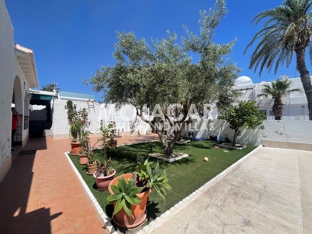 4 soveværelse Villa til salg i Mojácar med swimmingpool garage - € 690.000 (Ref: 9973679)