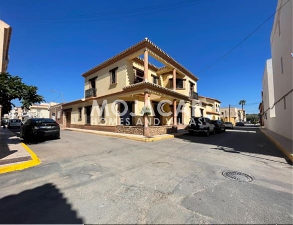 5 slaapkamer Villa te koop in Turre met garage - € 370.000 (Ref: 9973763)