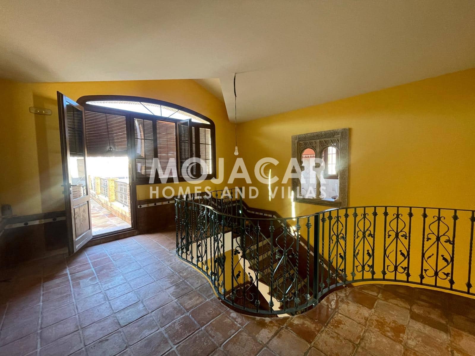5 slaapkamer Villa te koop in Turre met garage - € 370.000 (Ref: 9973763)