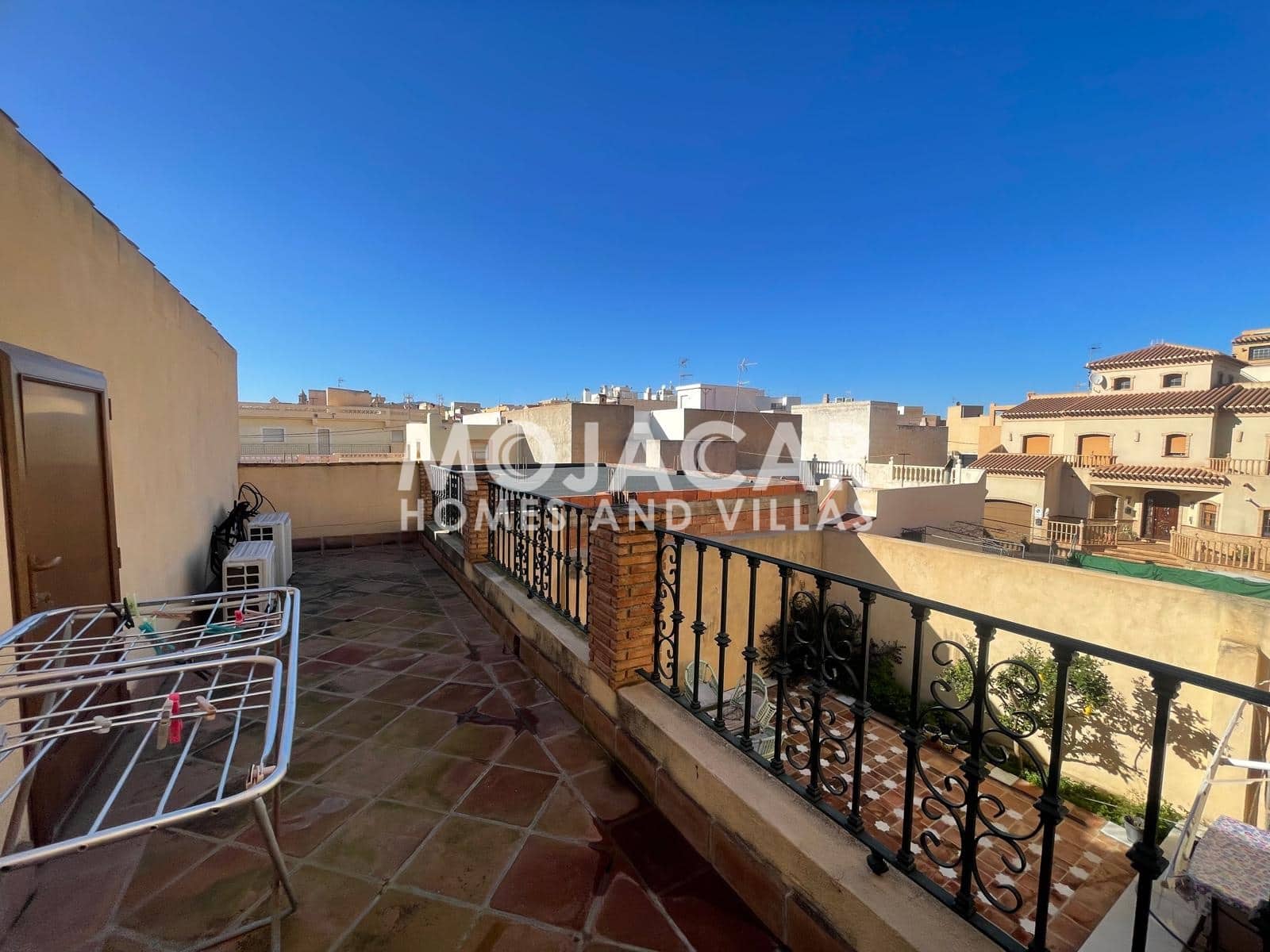 5 slaapkamer Villa te koop in Turre met garage - € 370.000 (Ref: 9973763)