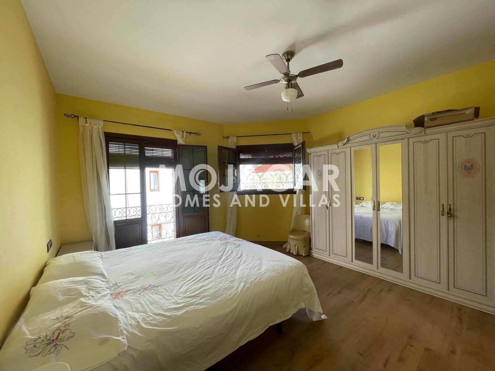 5 slaapkamer Villa te koop in Turre met garage - € 370.000 (Ref: 9973763)