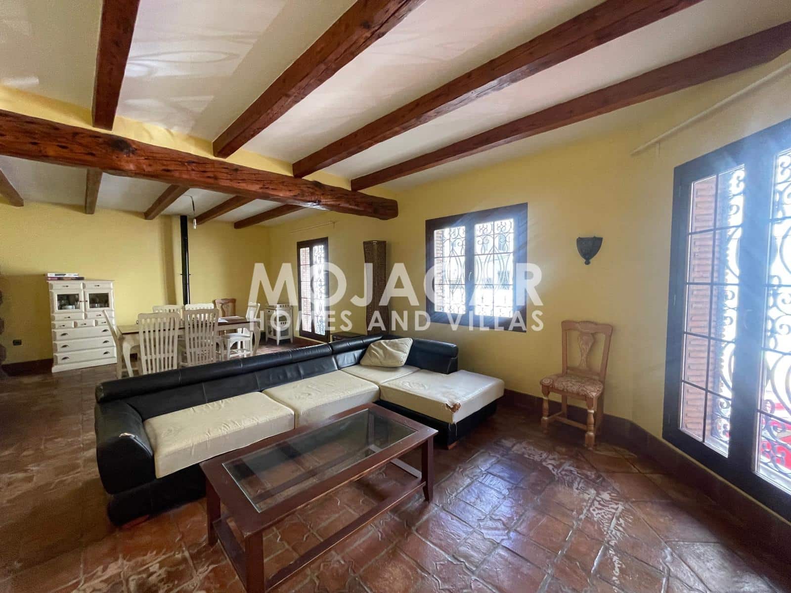 5 slaapkamer Villa te koop in Turre met garage - € 370.000 (Ref: 9973763)