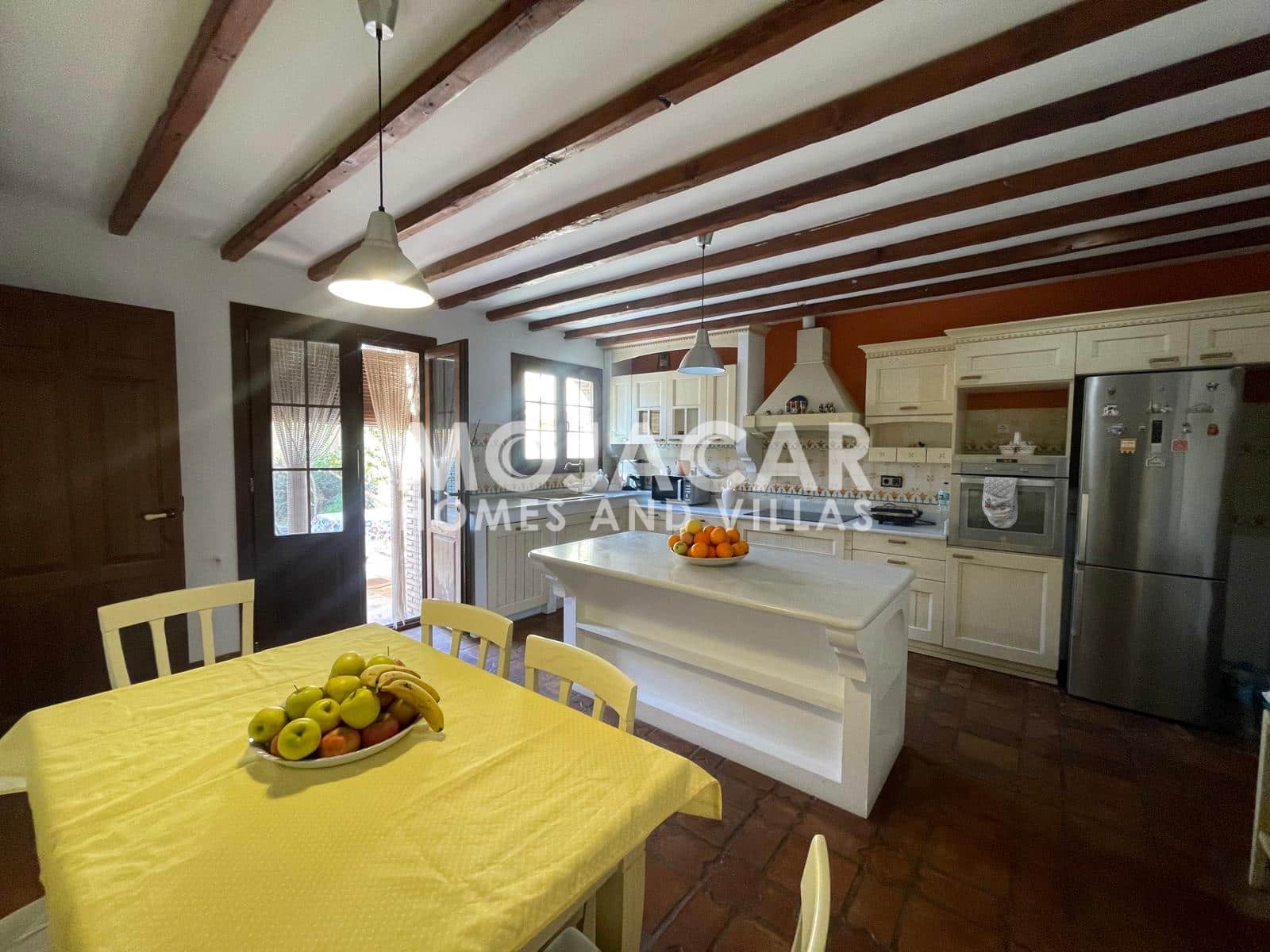 5 slaapkamer Villa te koop in Turre met garage - € 370.000 (Ref: 9973763)