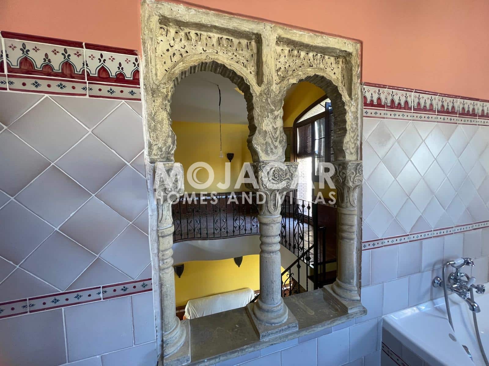 5 slaapkamer Villa te koop in Turre met garage - € 370.000 (Ref: 9973763)