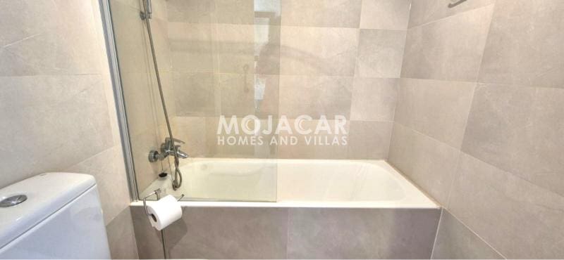 2 Zimmer Strandapartment zu verkaufen in Mojacar mit Pool Garage - 325.000 € (Ref: 9973788)