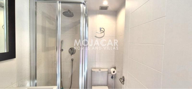 2 Zimmer Strandapartment zu verkaufen in Mojacar mit Pool Garage - 325.000 € (Ref: 9973788)