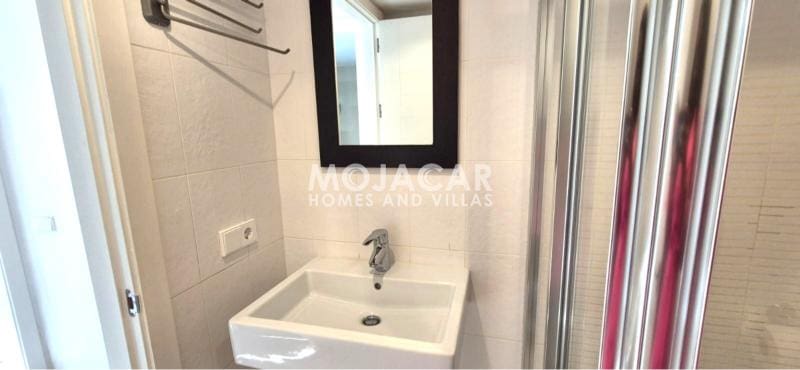 2 Zimmer Strandapartment zu verkaufen in Mojacar mit Pool Garage - 325.000 € (Ref: 9973788)