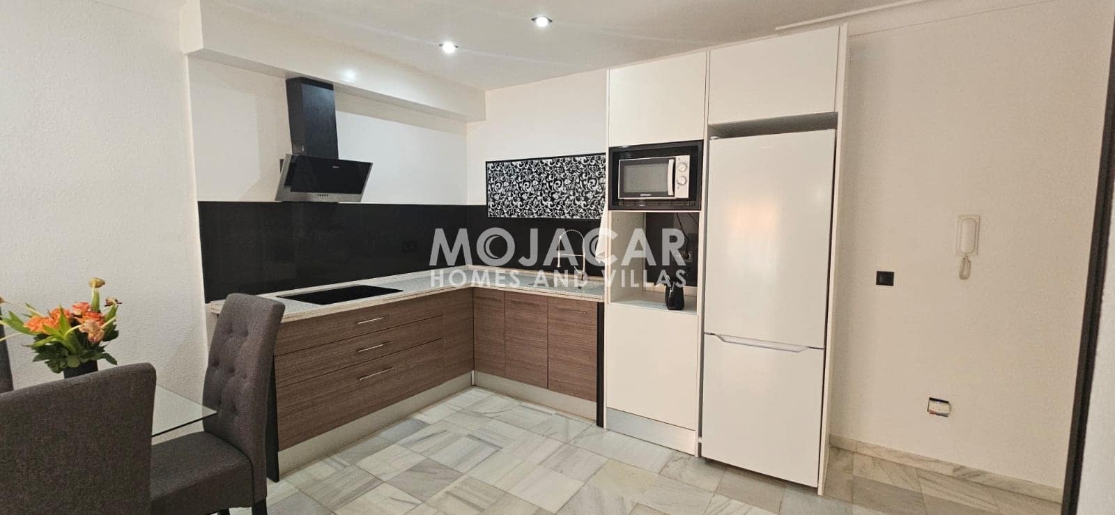 2 soverom Strandleiligheter til salgs i Garrucha med garasje - € 187 000 (Ref: 9973793)