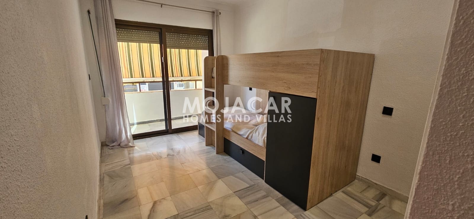 2 soverom Strandleiligheter til salgs i Garrucha med garasje - € 187 000 (Ref: 9973793)