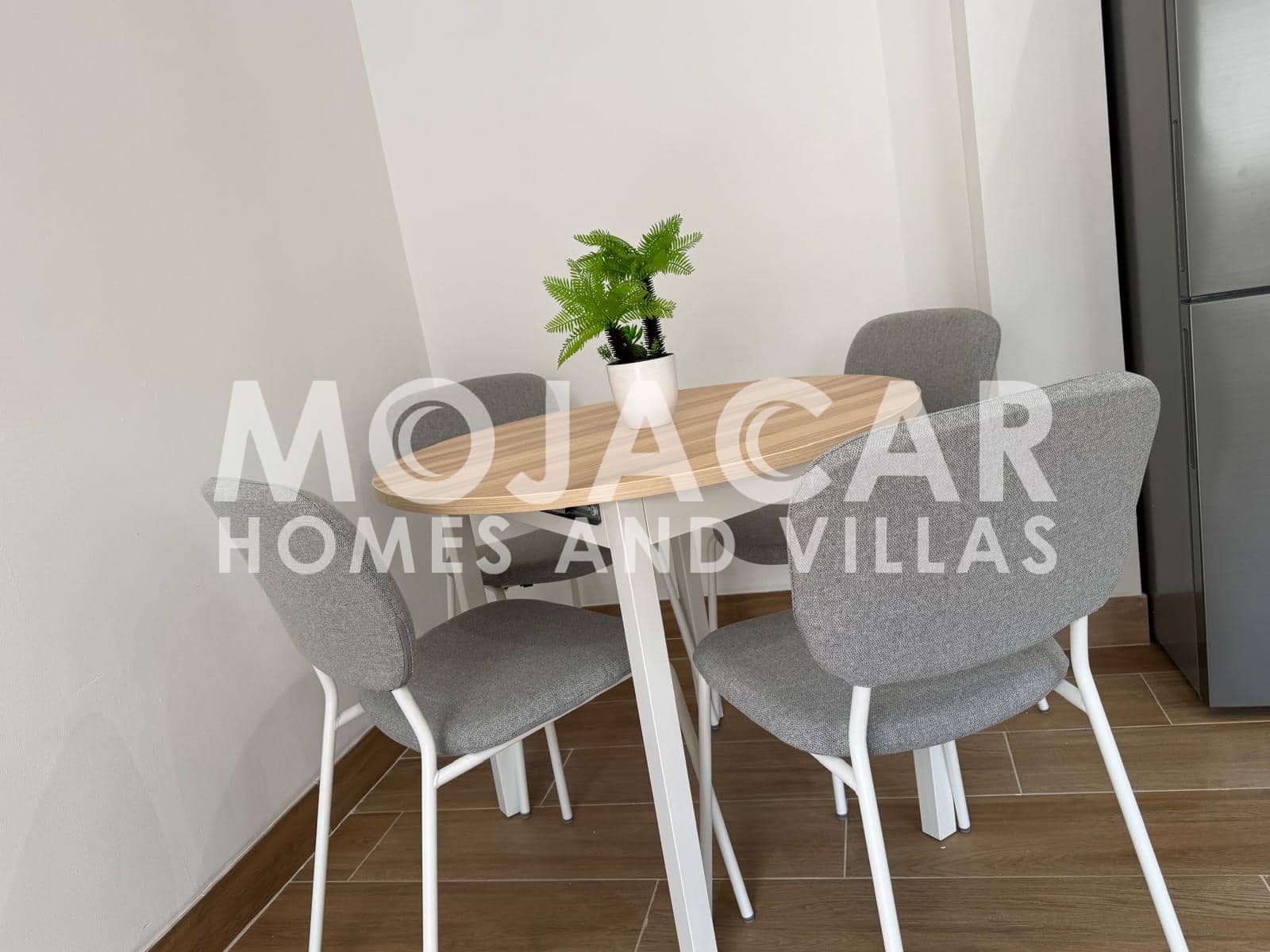 2 soverom Strandleiligheter til salgs i Mojacar med svømmebasseng garasje - € 165 000 (Ref: 9973797)