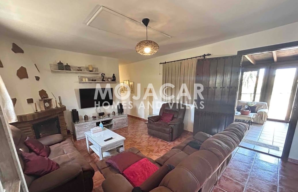 3 soverom Finca/Herregård til salgs i Mojacar med svømmebasseng garasje - € 398 000 (Ref: 9973824)