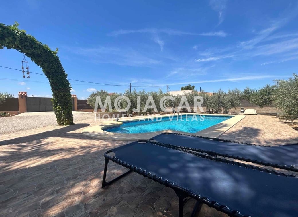 3 soverom Finca/Herregård til salgs i Mojacar med svømmebasseng garasje - € 398 000 (Ref: 9973824)