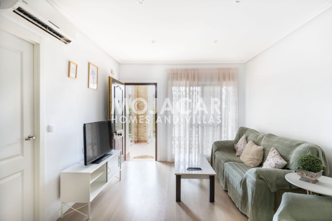 2 bedroom Beach Apartment for sale in Vera with pool garage - € 199,000 (Ref: 9973883)