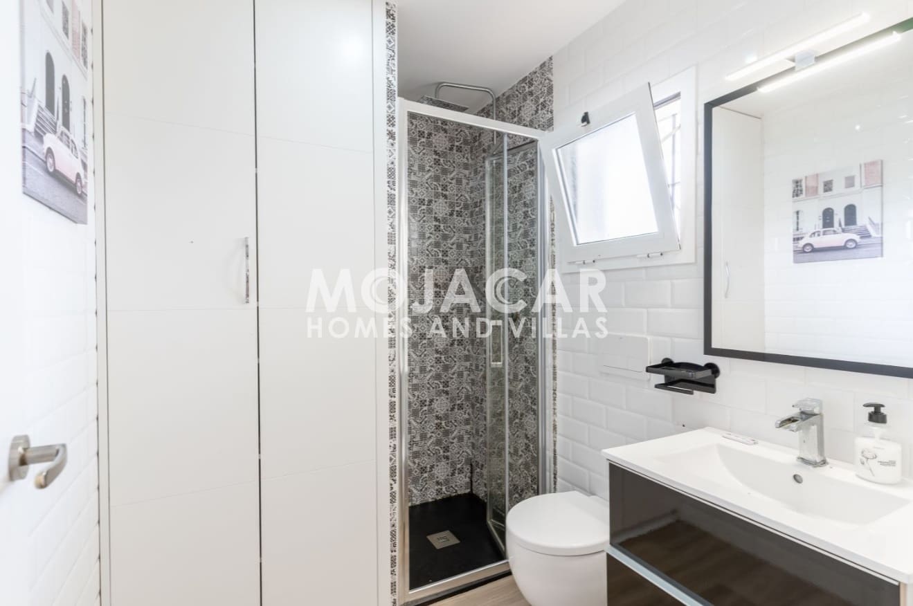 2 bedroom Beach Apartment for sale in Vera with pool garage - € 199,000 (Ref: 9973883)