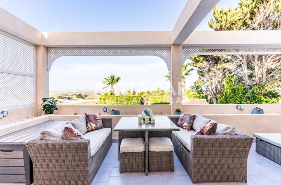 5 bedroom Villa for sale in Garrucha with pool garage - € 999,995 (Ref: 9978051)
