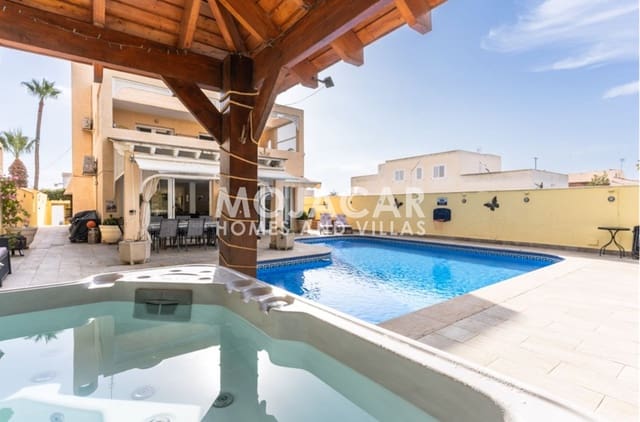 5 soverom Villa til salgs i Garrucha med svømmebasseng garasje - € 999 995 (Ref: 9978051)