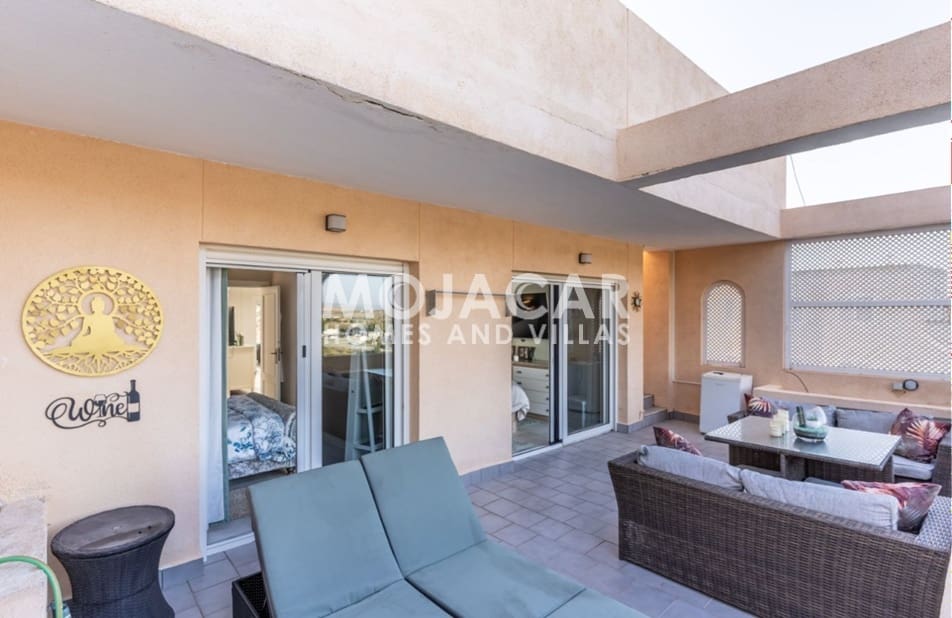 5 bedroom Villa for sale in Garrucha with pool garage - € 999,995 (Ref: 9978051)