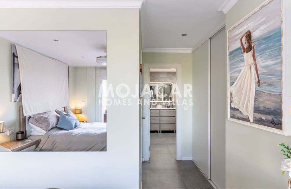 5 bedroom Villa for sale in Garrucha with pool garage - € 999,995 (Ref: 9978051)