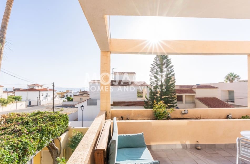 5 bedroom Villa for sale in Garrucha with pool garage - € 999,995 (Ref: 9978051)
