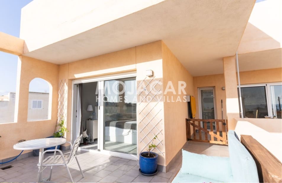 5 bedroom Villa for sale in Garrucha with pool garage - € 999,995 (Ref: 9978051)