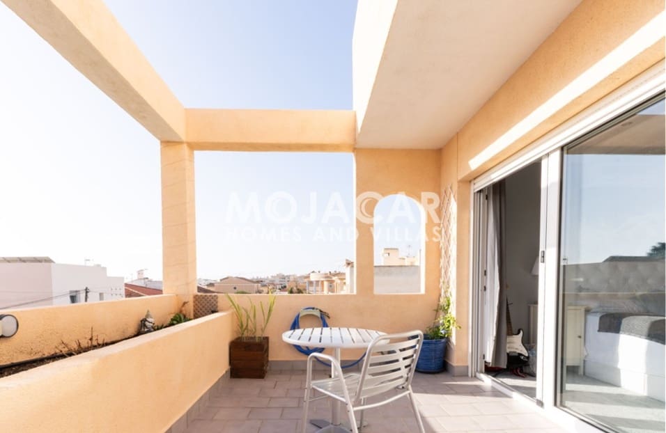 5 bedroom Villa for sale in Garrucha with pool garage - € 999,995 (Ref: 9978051)