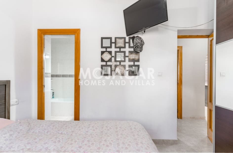 3 Zimmer Villa zu verkaufen in Vera mit Pool Garage - 355.000 € (Ref: 9978053)
