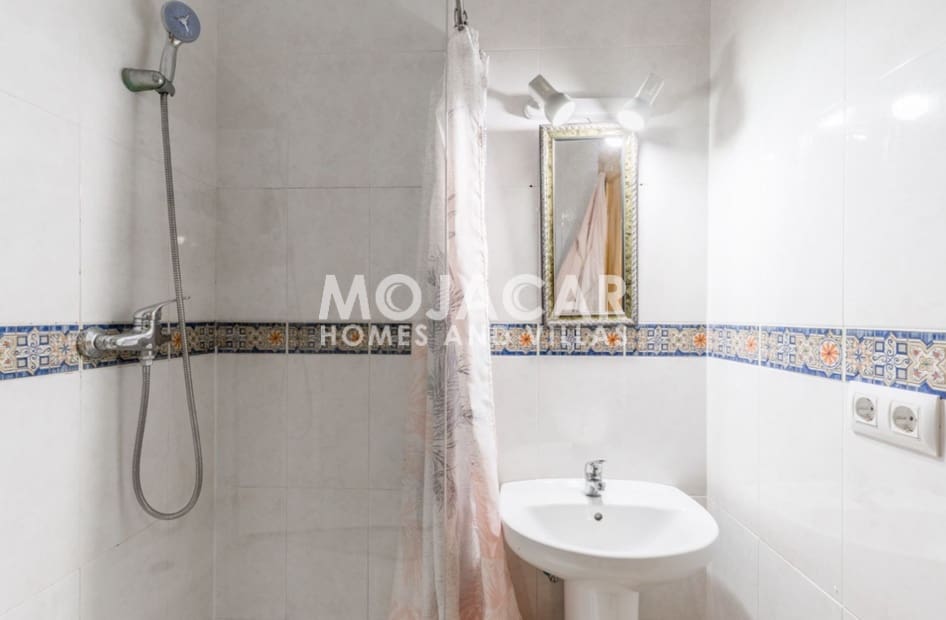 3 Zimmer Villa zu verkaufen in Vera mit Pool Garage - 355.000 € (Ref: 9978053)