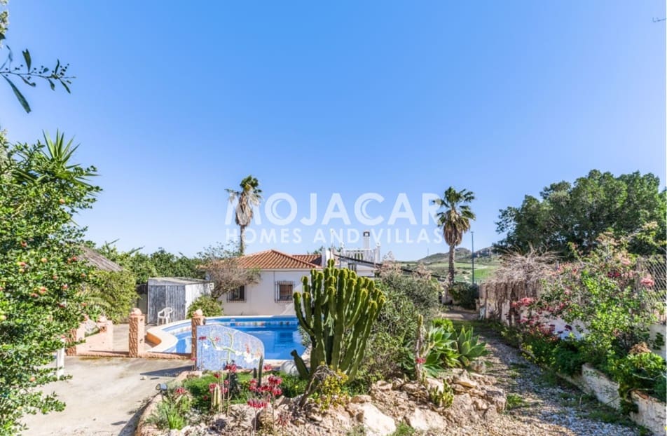 3 Zimmer Villa zu verkaufen in Vera mit Pool Garage - 355.000 € (Ref: 9978053)