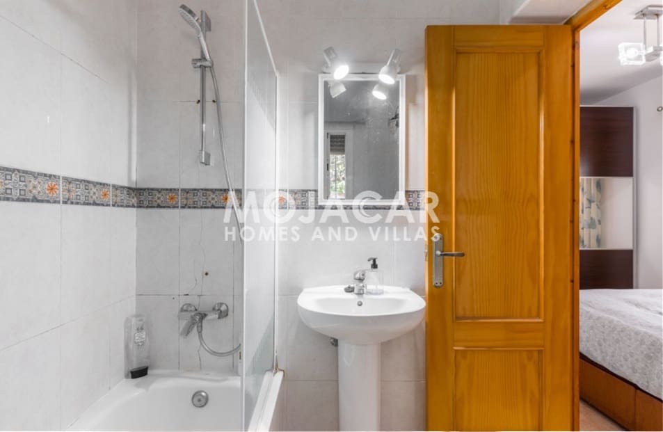 3 Zimmer Villa zu verkaufen in Vera mit Pool Garage - 355.000 € (Ref: 9978053)