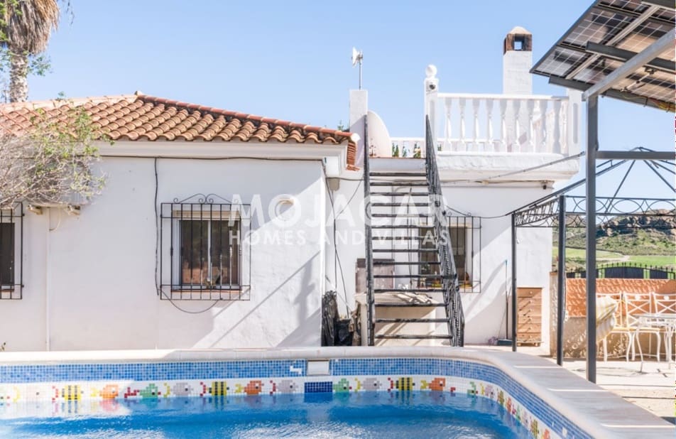 3 Zimmer Villa zu verkaufen in Vera mit Pool Garage - 355.000 € (Ref: 9978053)