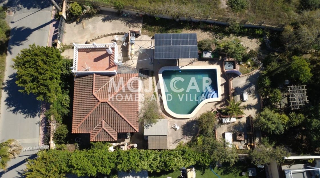3 Zimmer Villa zu verkaufen in Vera mit Pool Garage - 355.000 € (Ref: 9978053)