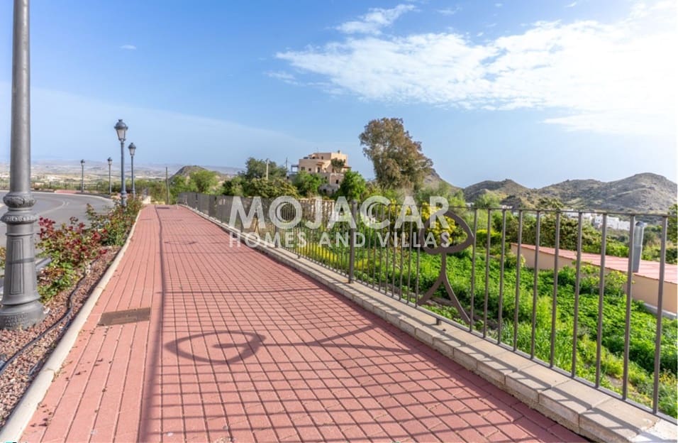 3 soverom Kjedet enebolig til salgs i Mojacar med garasje - € 249 000 (Ref: 9978079)