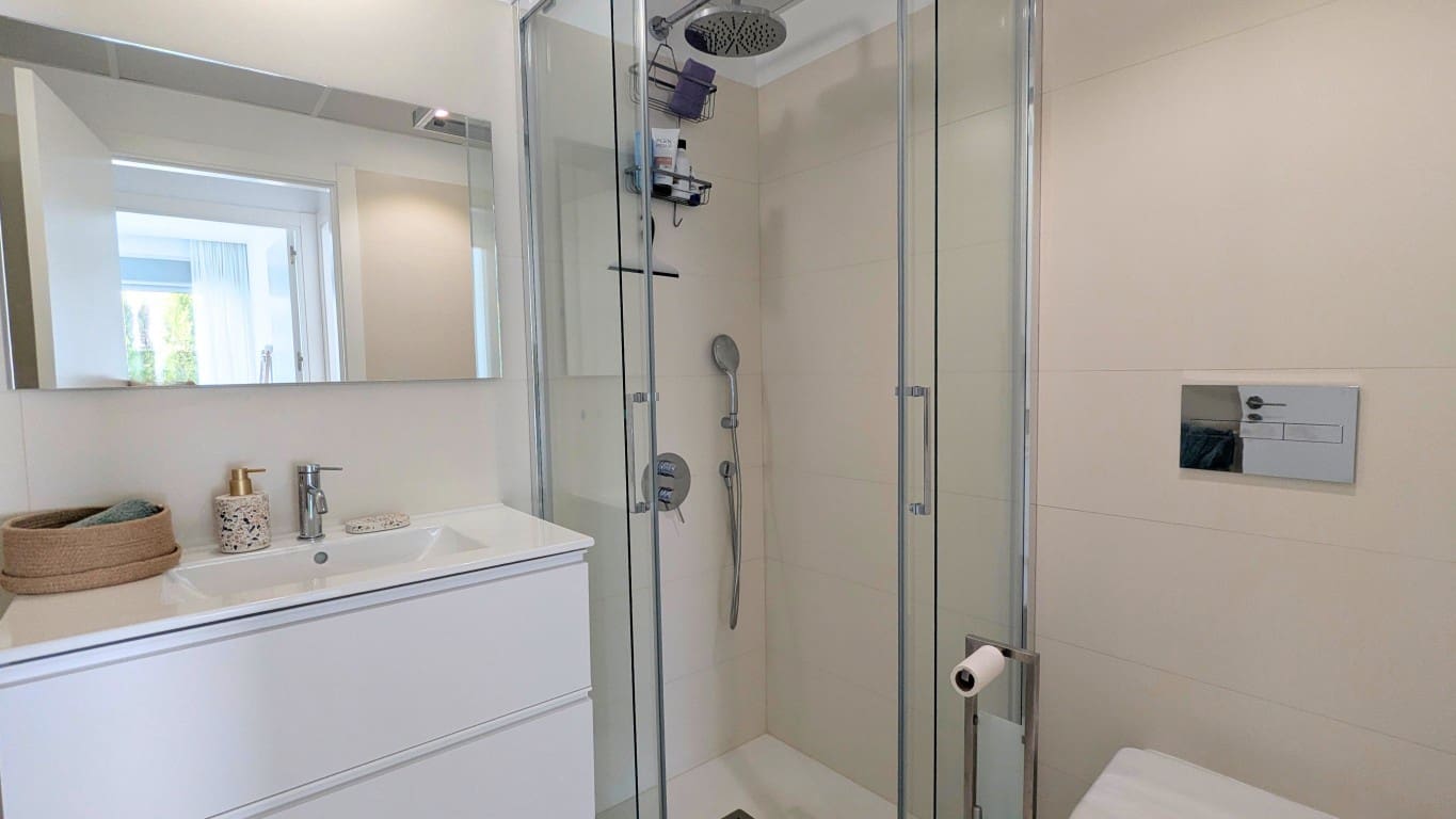 2 bedroom Apartment for sale in Los Balcones with pool garage - € 329,000 (Ref: 10024557)