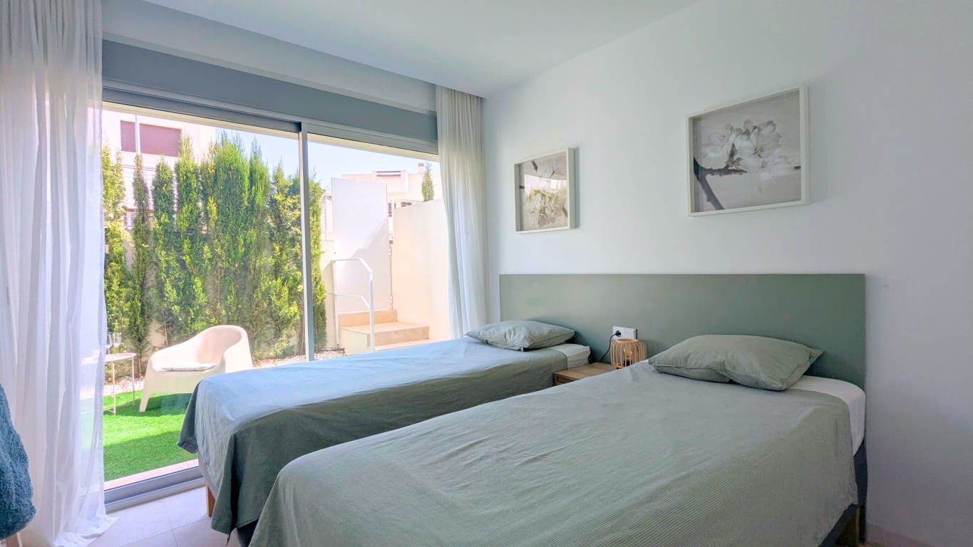 2 bedroom Apartment for sale in Los Balcones with pool garage - € 329,000 (Ref: 10024557)