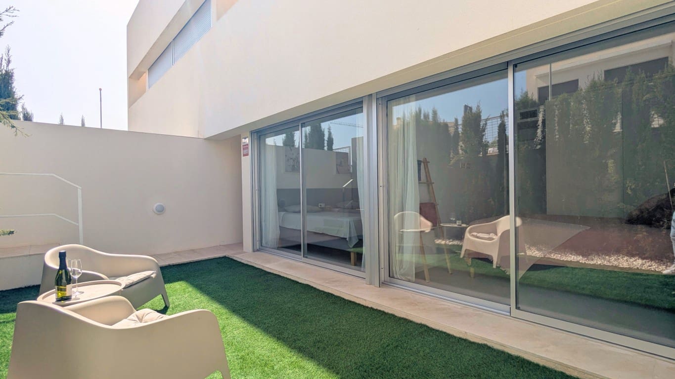 2 bedroom Apartment for sale in Los Balcones with pool garage - € 329,000 (Ref: 10024557)