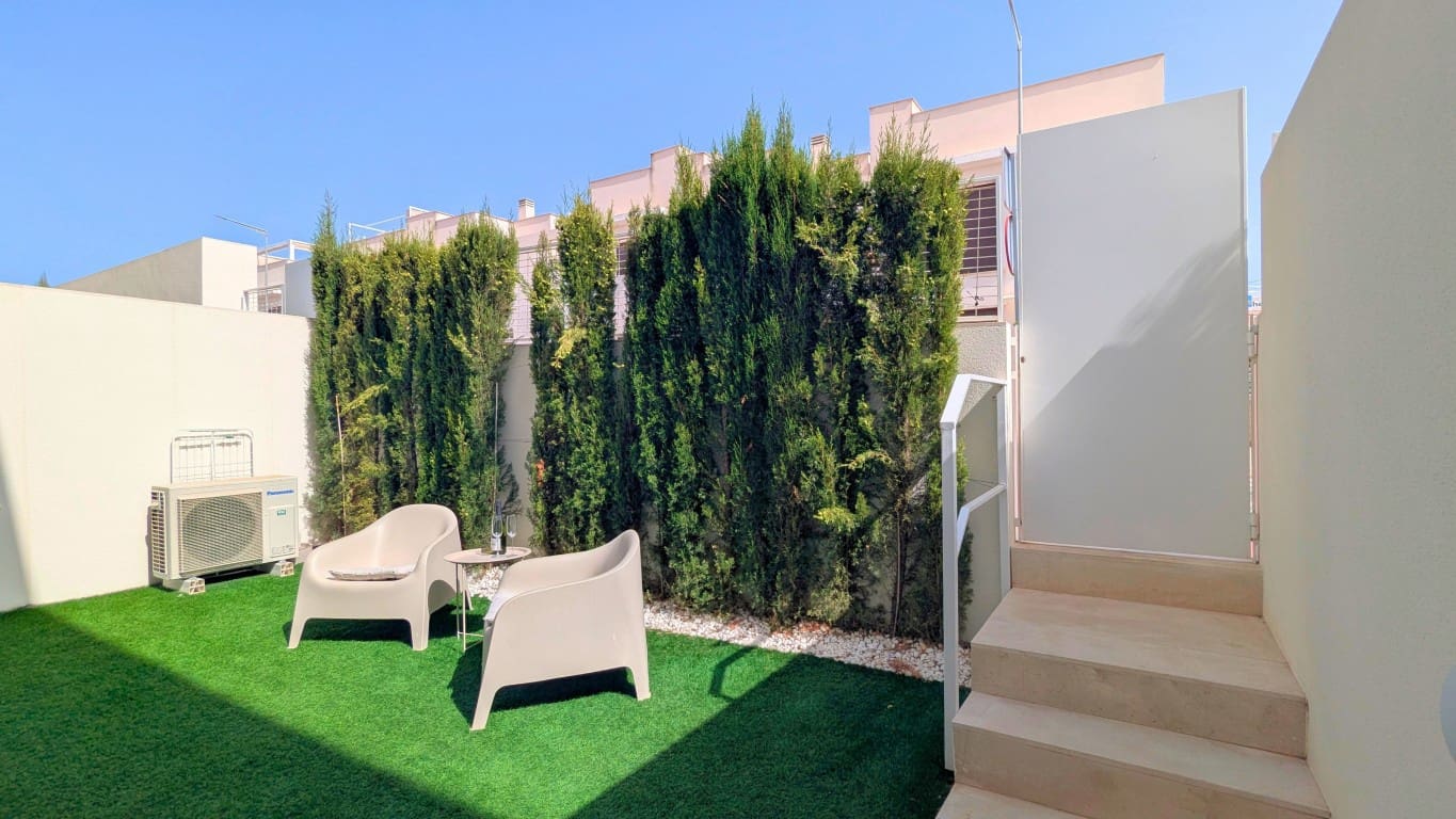 2 bedroom Apartment for sale in Los Balcones with pool garage - € 329,000 (Ref: 10024557)