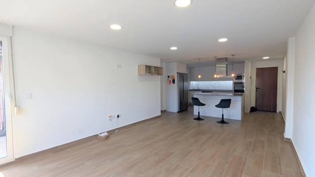 3 soveværelse Lejlighed til salg i Zona Pueblo, Guardamar del Segura - € 199.950 (Ref: 10024559)