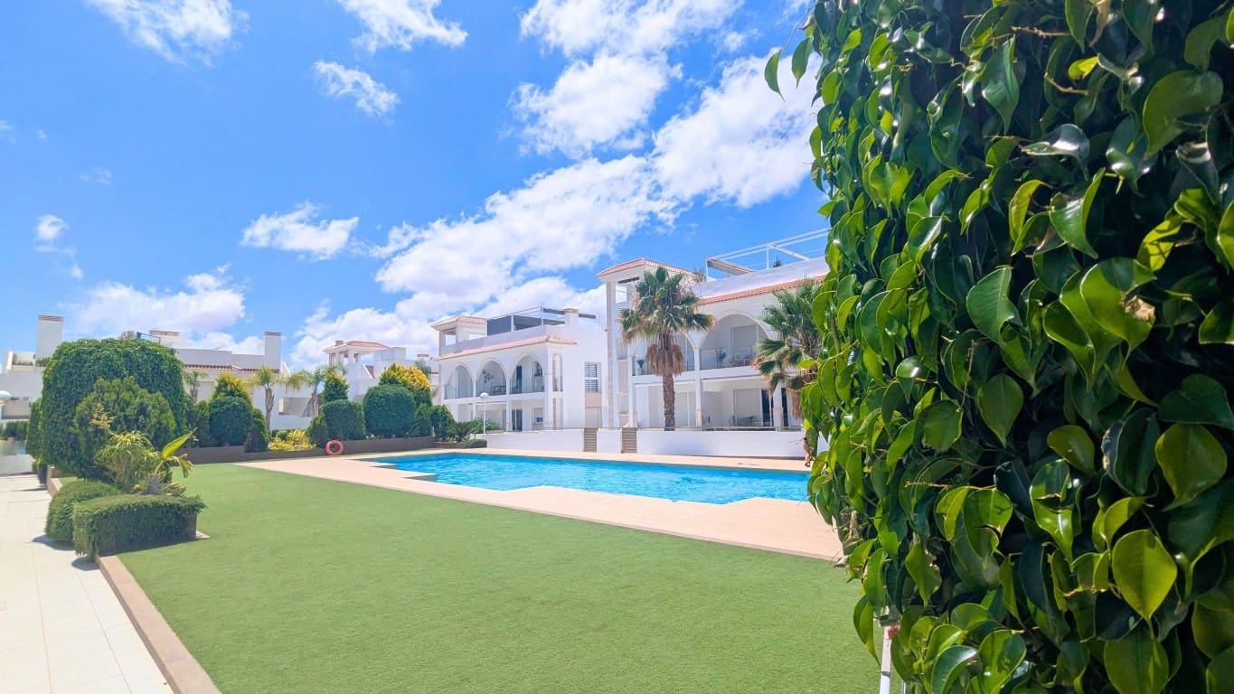 2 quarto Apartamento para venda em Ciudad Quesada com piscina - 310 000 € (Ref: 10024560)