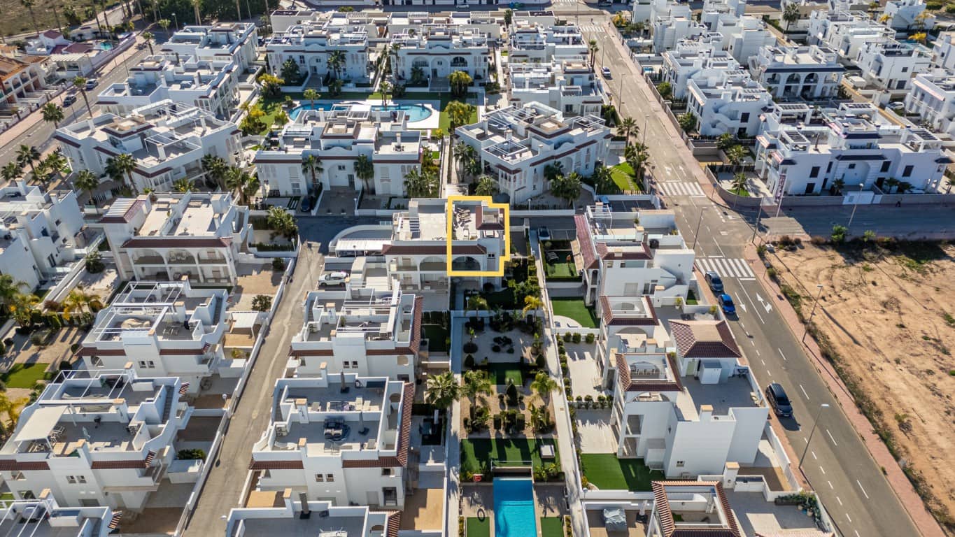 2 sovrum Takvåning till salu i Ciudad Quesada med pool - 318 900 € (Ref: 8706714)